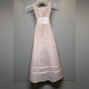 Oleg Cassini Satin Flower Girl Gown by David’s Bridal WHT w/WHT Satin Sash SZ 7